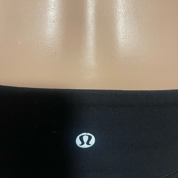 Lululemon" Wunder Under Cropped-Black-Size 8 - Picture 8 of 15